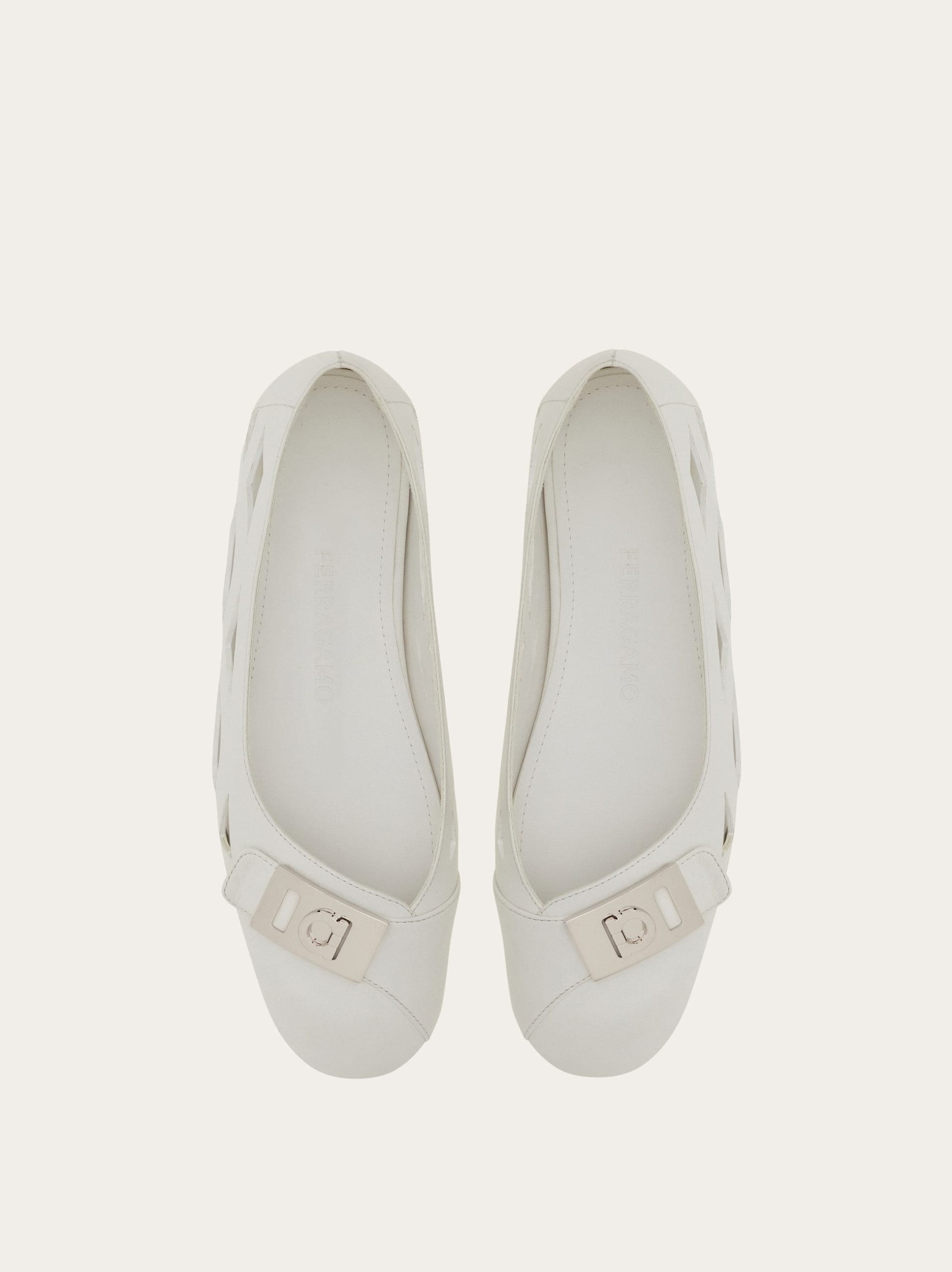 Ferragamo Hug buckle ballet flat - Image 5
